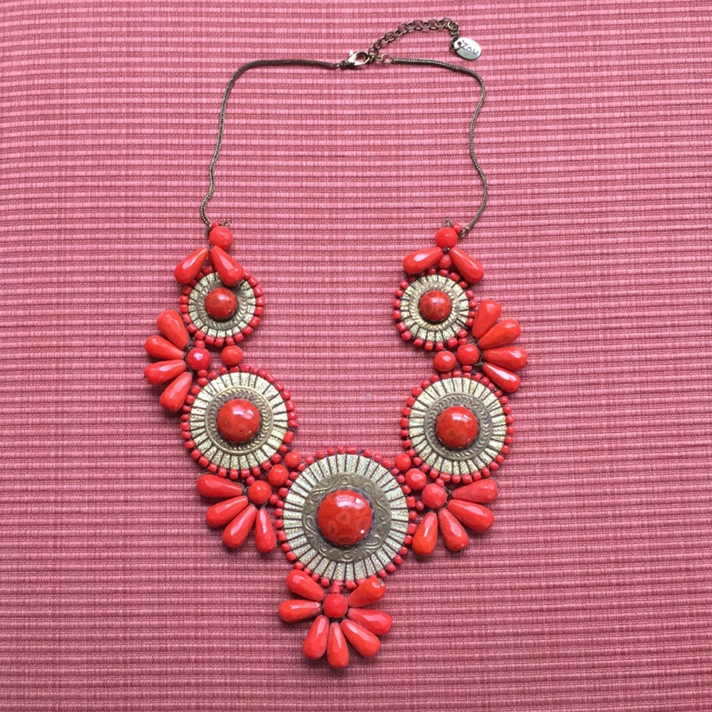 Statement necklace!